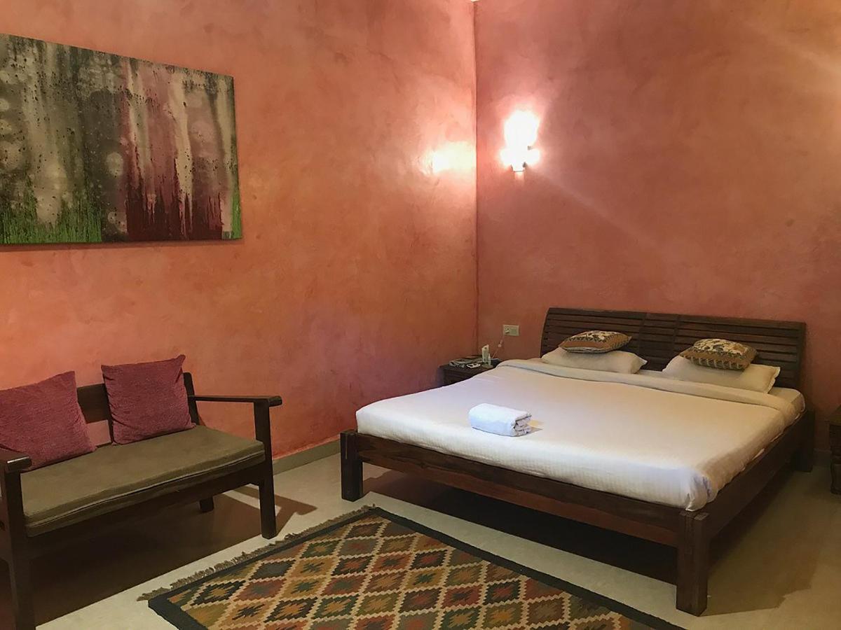 Justa Morjim Beach Resort Goa - 80 Steps From Morjim Beach Exterior photo