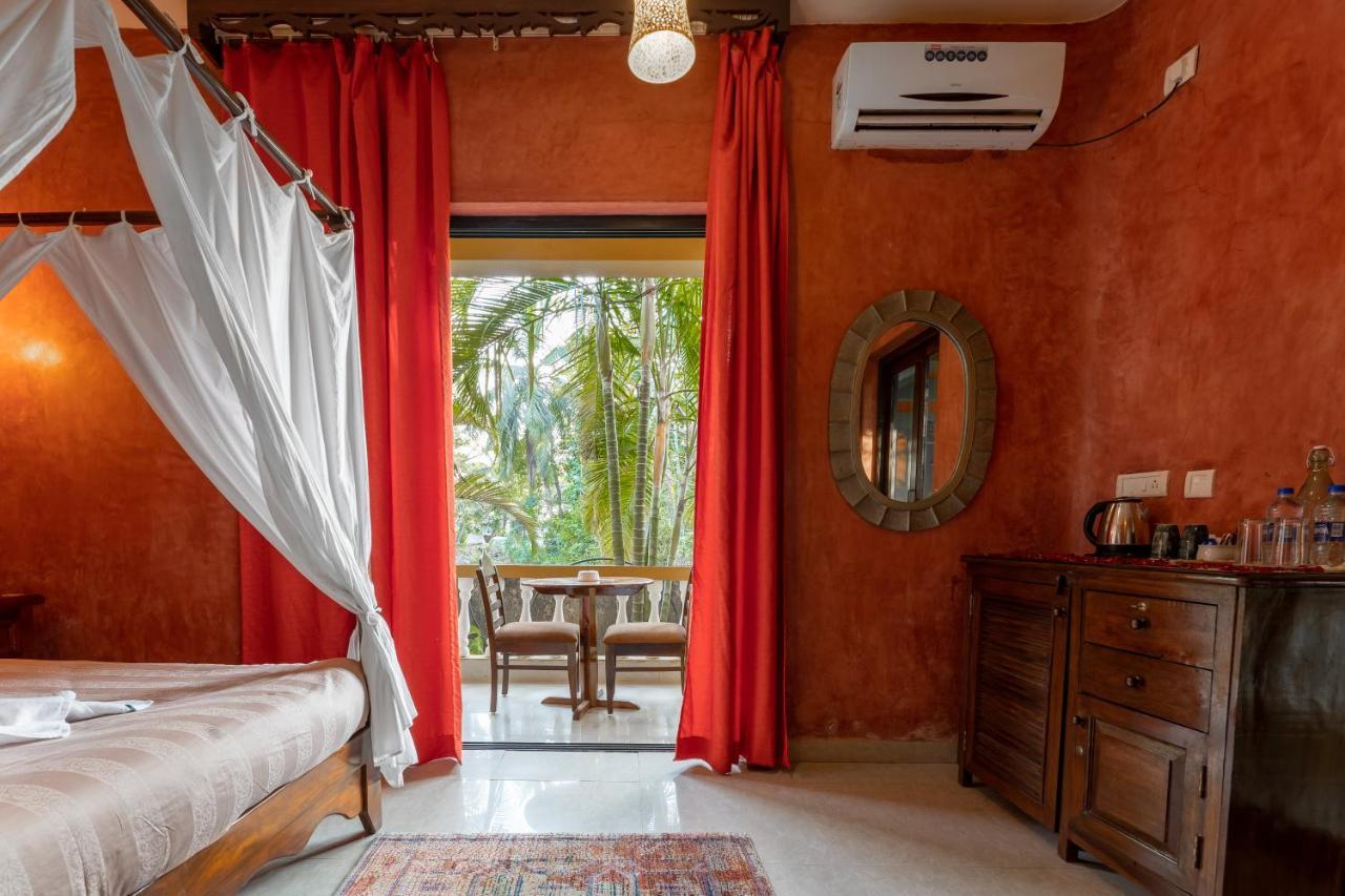 Justa Morjim Beach Resort Goa - 80 Steps From Morjim Beach Exterior photo