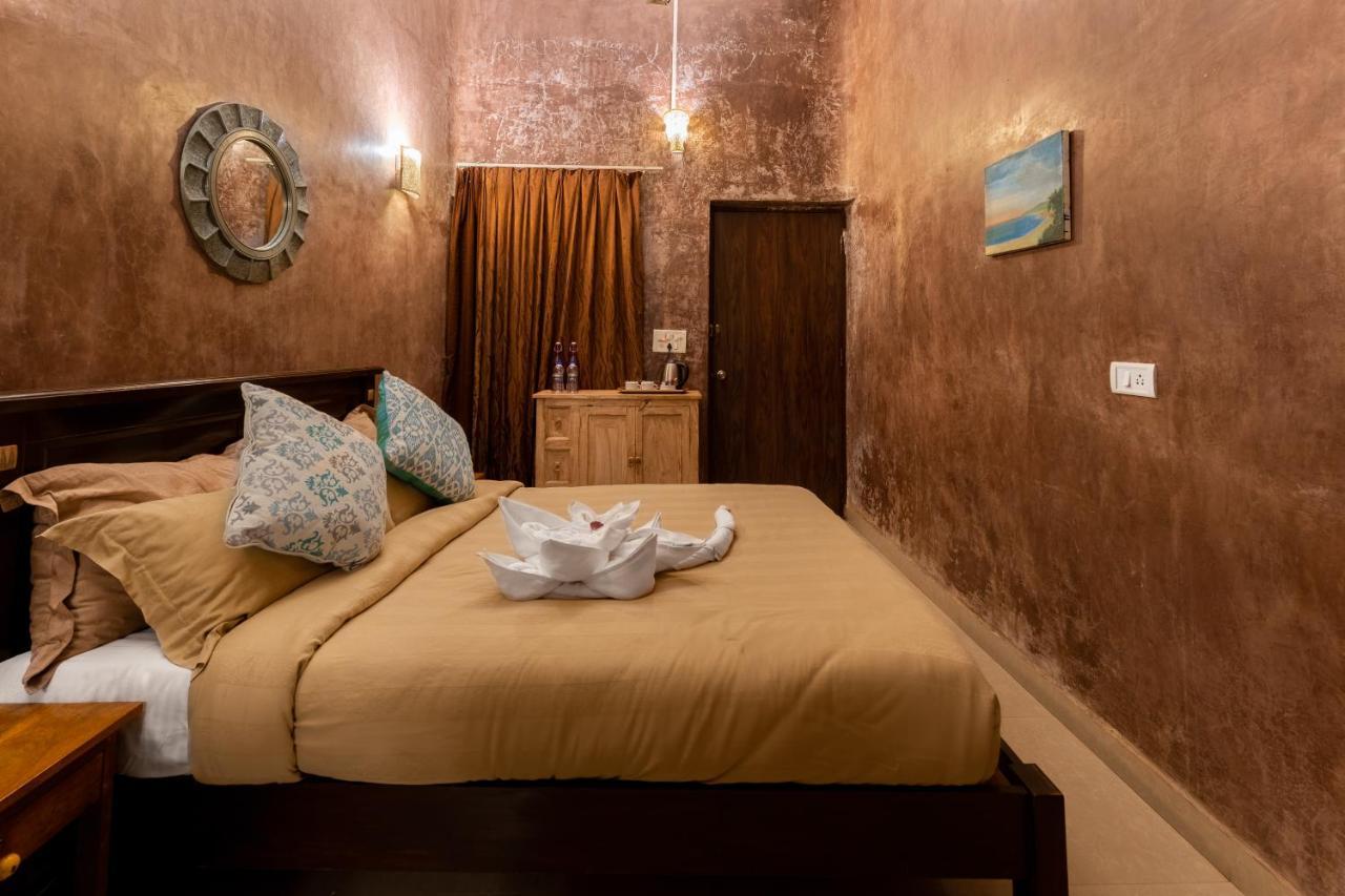 Justa Morjim Beach Resort Goa - 80 Steps From Morjim Beach Exterior photo